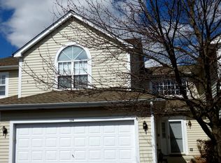 1214 Dunamon Dr, Bartlett, IL 60103