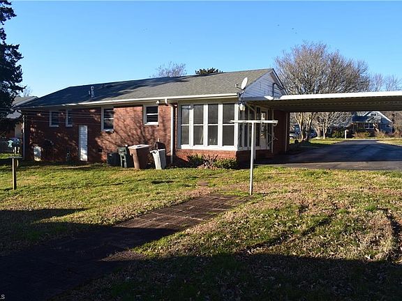 2nd image of 5721 Greenview Dr