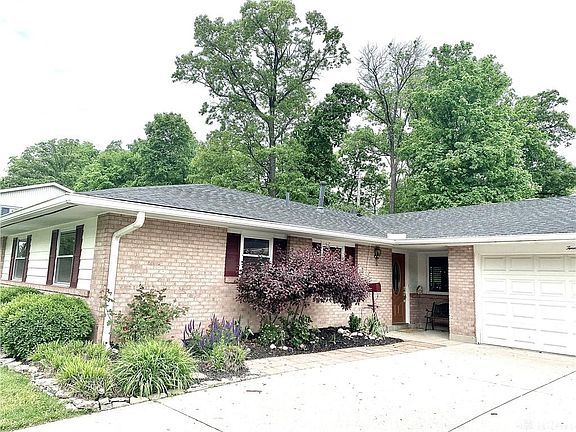 4th image of 2701 Delavan Dr