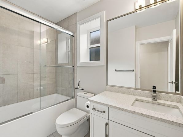1 bedroom rental in Surrey — photo 10