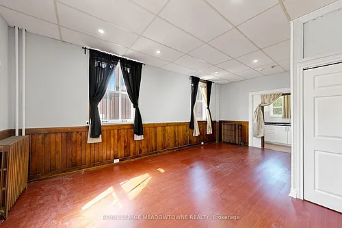 70 Mill St Photo 1