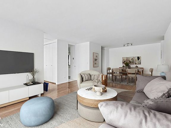 4th image of 161 W 61st St APT 25F