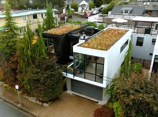 15611 Columbia Ave, White Rock, BC V4B1K9