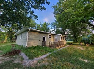 735 Gobey Rd, Lancing, TN 37770
