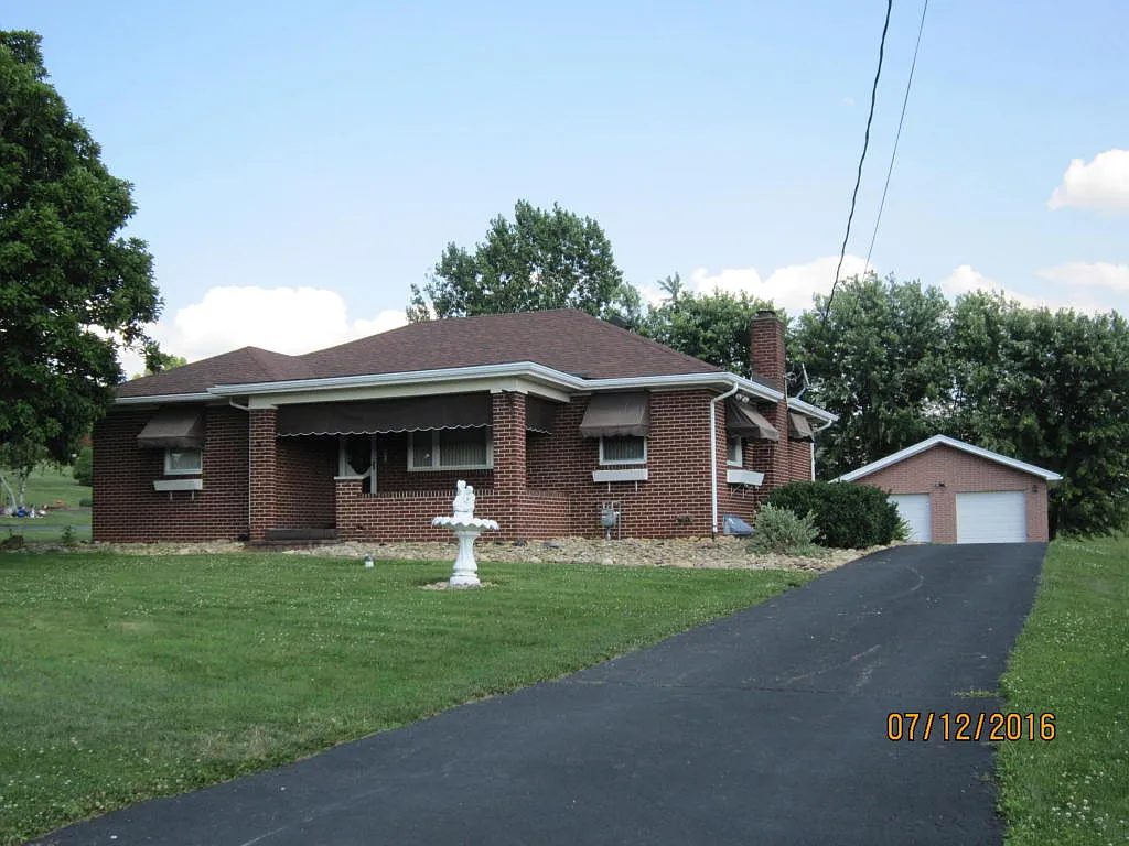 1398 Connellsville Rd photo 1