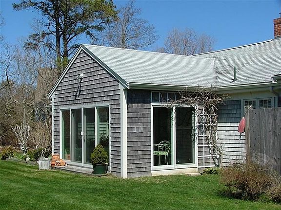 2nd image of 74 Pheasant Cove Cir