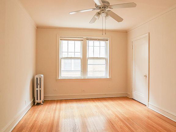 3rd image of 4907 N Glenwood Ave #1A