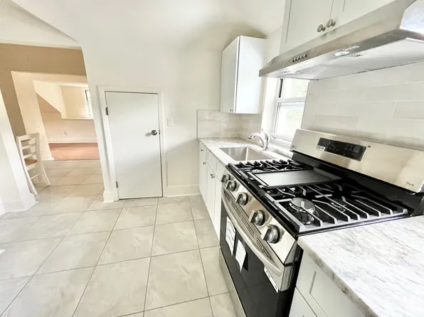 (undisclosed Address), Larchmont, NY 10538