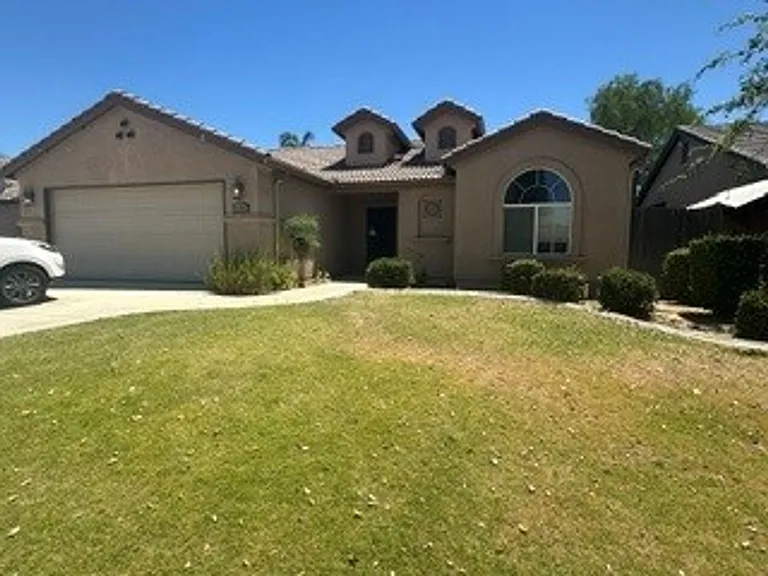 11315 Pacific Shores Dr — Photo 1