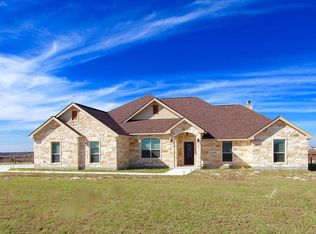 196 Triple Bend Dr, La Vernia, TX 78121