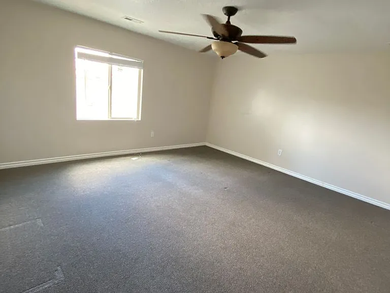 1235 S 1950 W — Photo 23