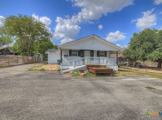 816 W County Line Rd, New Braunfels, TX 78130