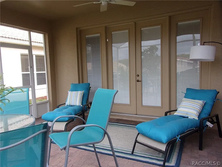 877 W Silver Meadow Loop — Photo 32