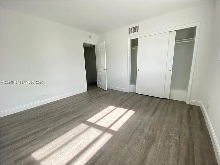 2460 Taylor St #1C — Photo 16