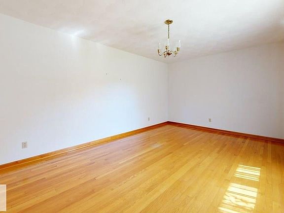 3rd image of 1553 Stone Mill Rd