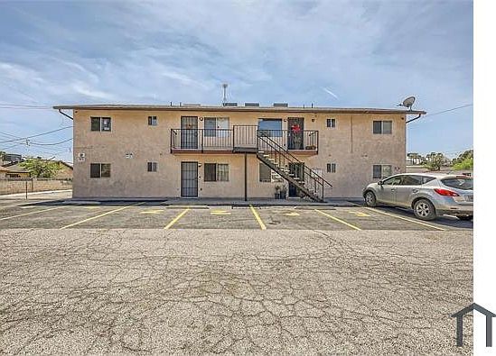 2nd image of 1832 Goldfield St APT 4
