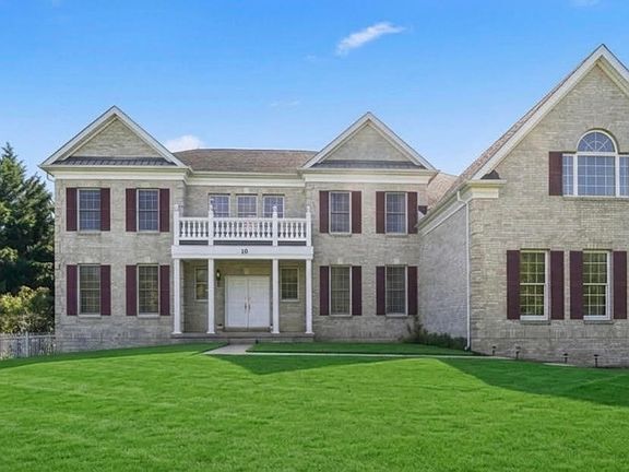 2nd image of 10 Rockingham Court