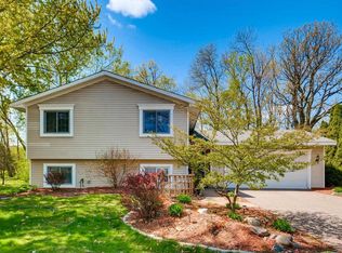 7096 Ticonderoga Trl, Eden Prairie, MN 55346