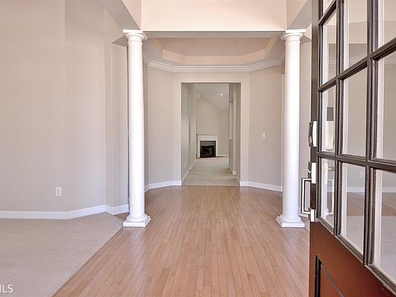 4th image of 1106 Twin Bridge Ln