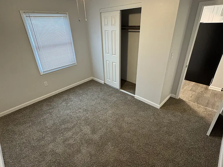 Sunrise Valley Apartments — Photo 19