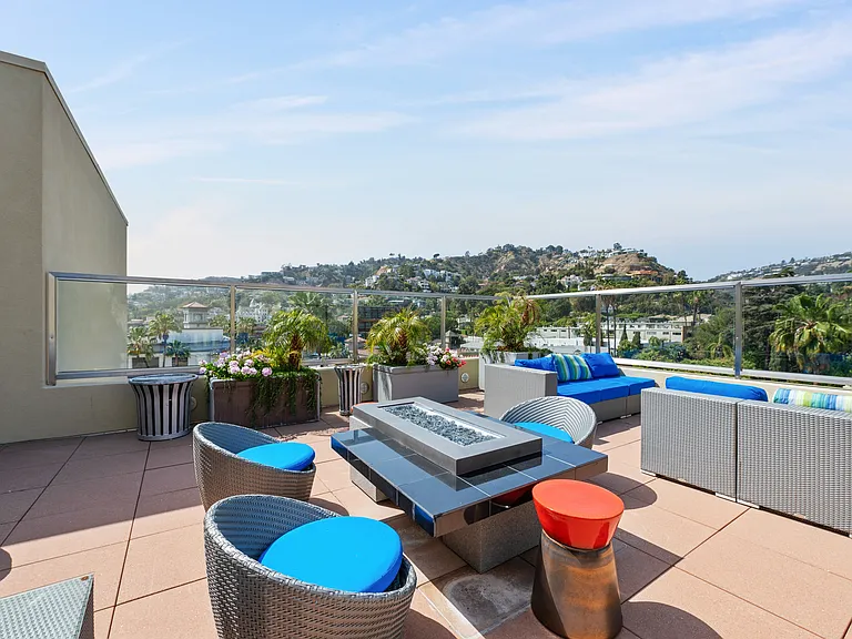 7950 West Sunset Los Angeles, CA Rooftop Sky Lounge