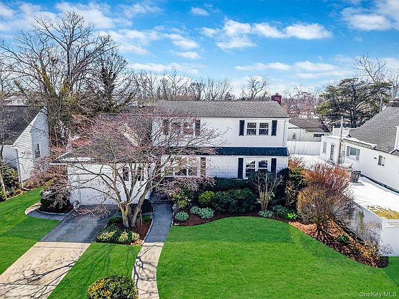 4th image of 420 Devonshire Road