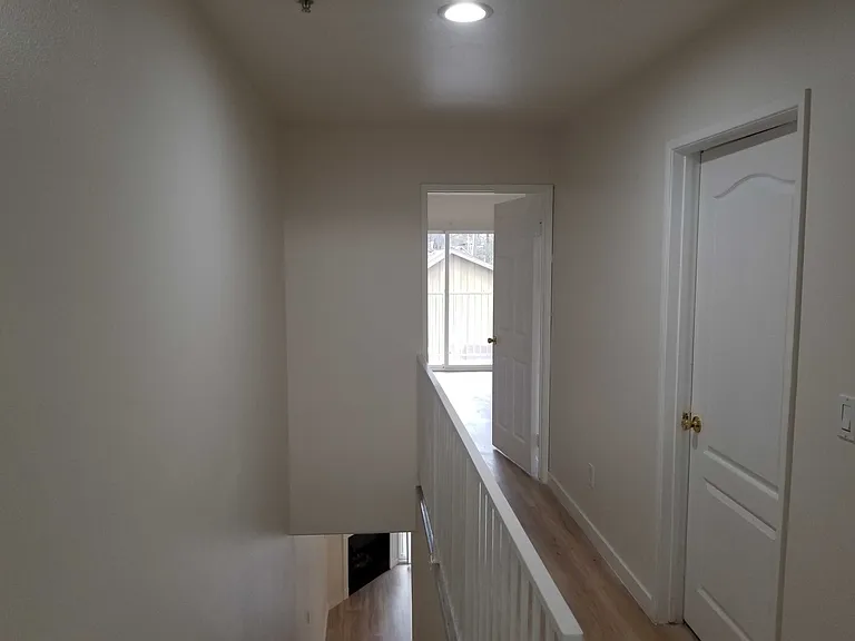 Winnetka Ave — Photo 32