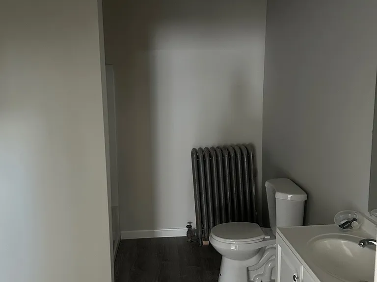 50 Vernon St — Photo 3