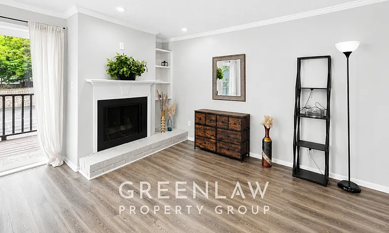 3885 Cedar Cir — Photo 3