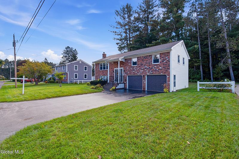 2nd image of 30 Hadel Road