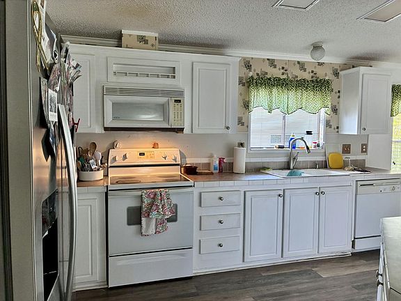 5th image of 4372 SE Sweetwood Way #B12048