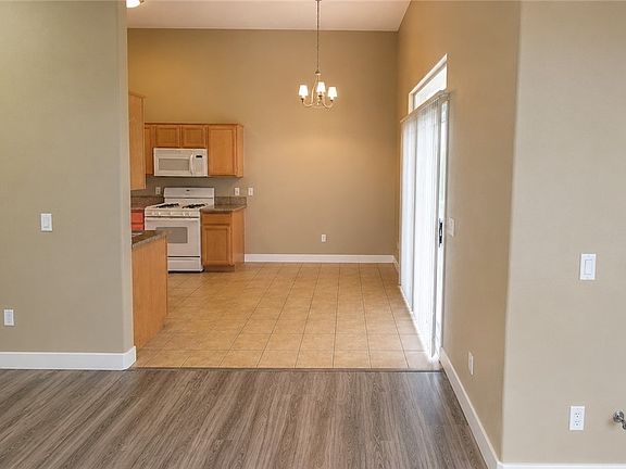 4th image of 700 Carnegie St APT 523
