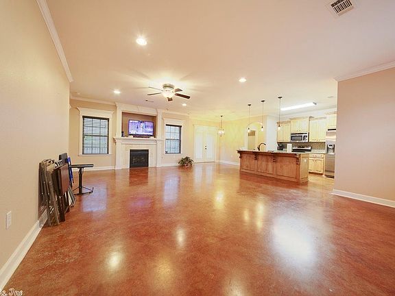 2nd image of 2220 Airborn Dr