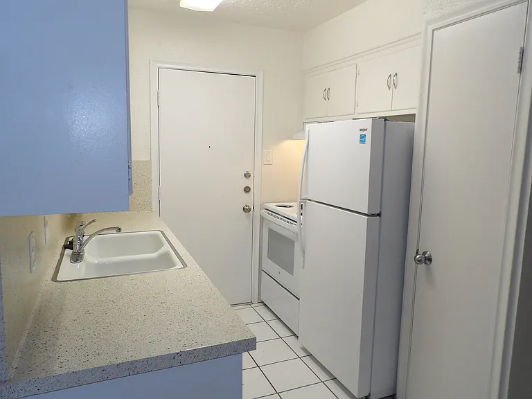 4405 McKinney Ave #201 — Photo 6
