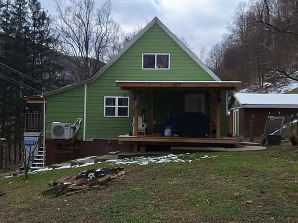 6357 Seneca Trl, Montrose, WV 26283