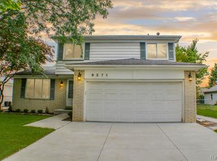 9271 Caprice Dr, Plymouth, MI 48170