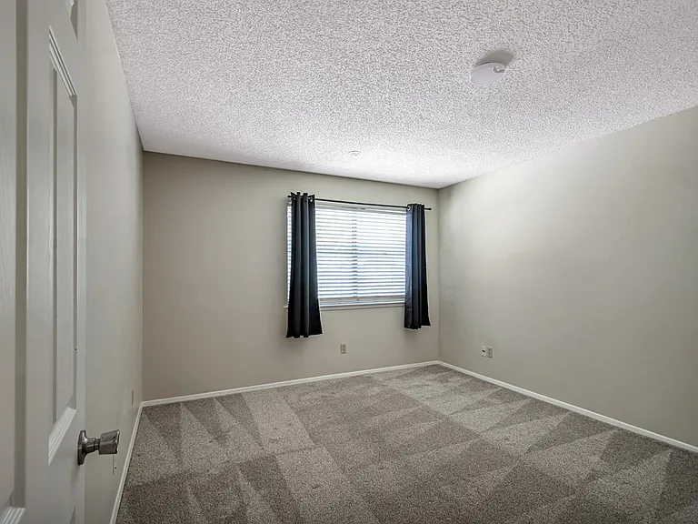 424 W Pecan Ave #B — Photo 31