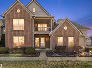 28737 Sheffield Ct, Chesterfield, MI 48047