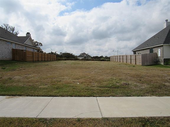 3rd image of Brownway Dr