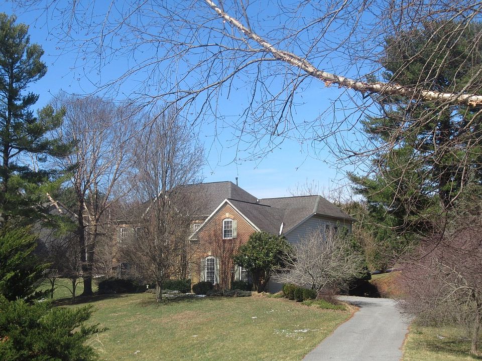 1st image of 1674 Bullock Cir