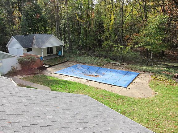 5th image of 4218 Oakland Dr