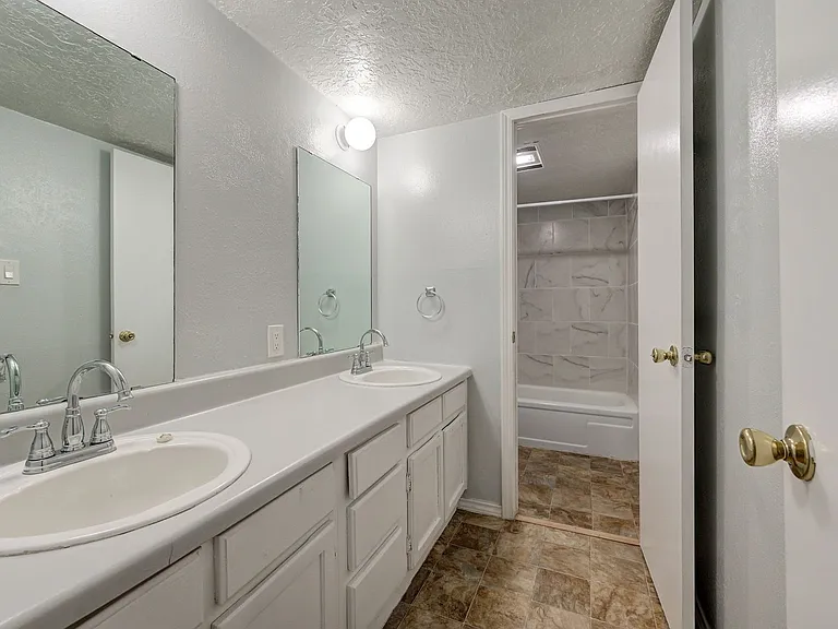 1709 Beaumont Dr #1711 — Photo 18