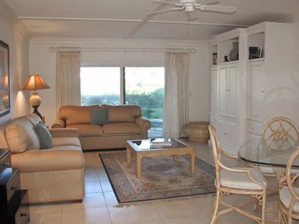 400 Beach Rd, Indian River Shores, FL 32963
