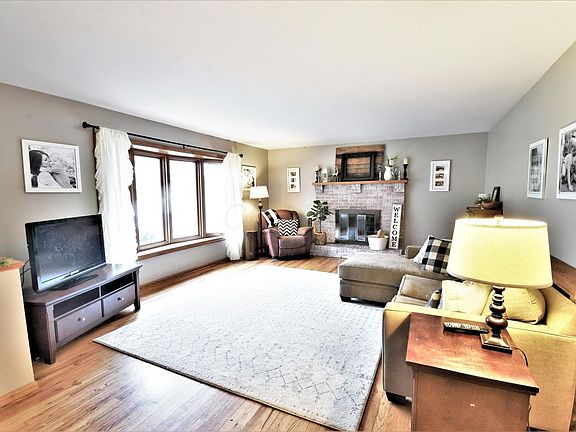 2nd image of 197 Linnell Dr