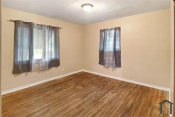 1601 SW 46th Ave — Photo 11