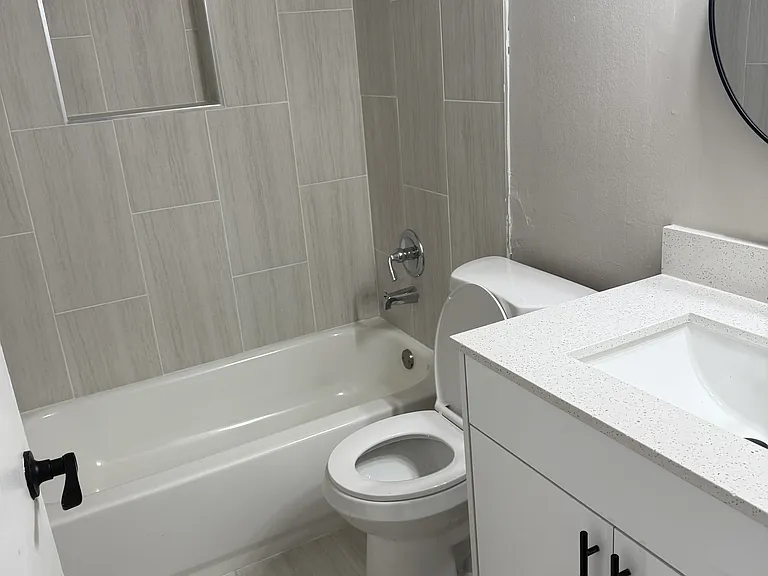 1850 N Congress Ave #207 — Photo 5