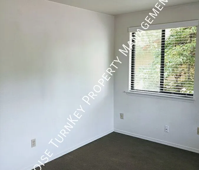550 E Pennsylvania St — Photo 21