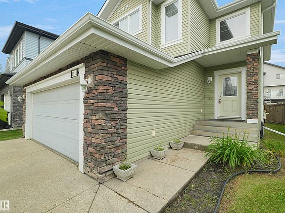 3rd image of 1932 67th St SW