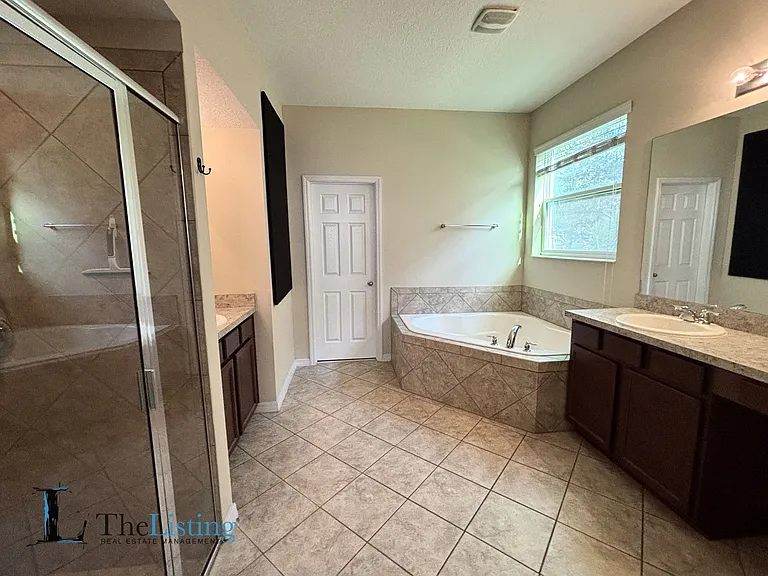 3795 Marietta Way — Photo 12
