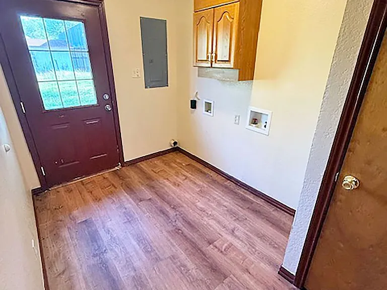 326 County Road 4228 — Photo 17